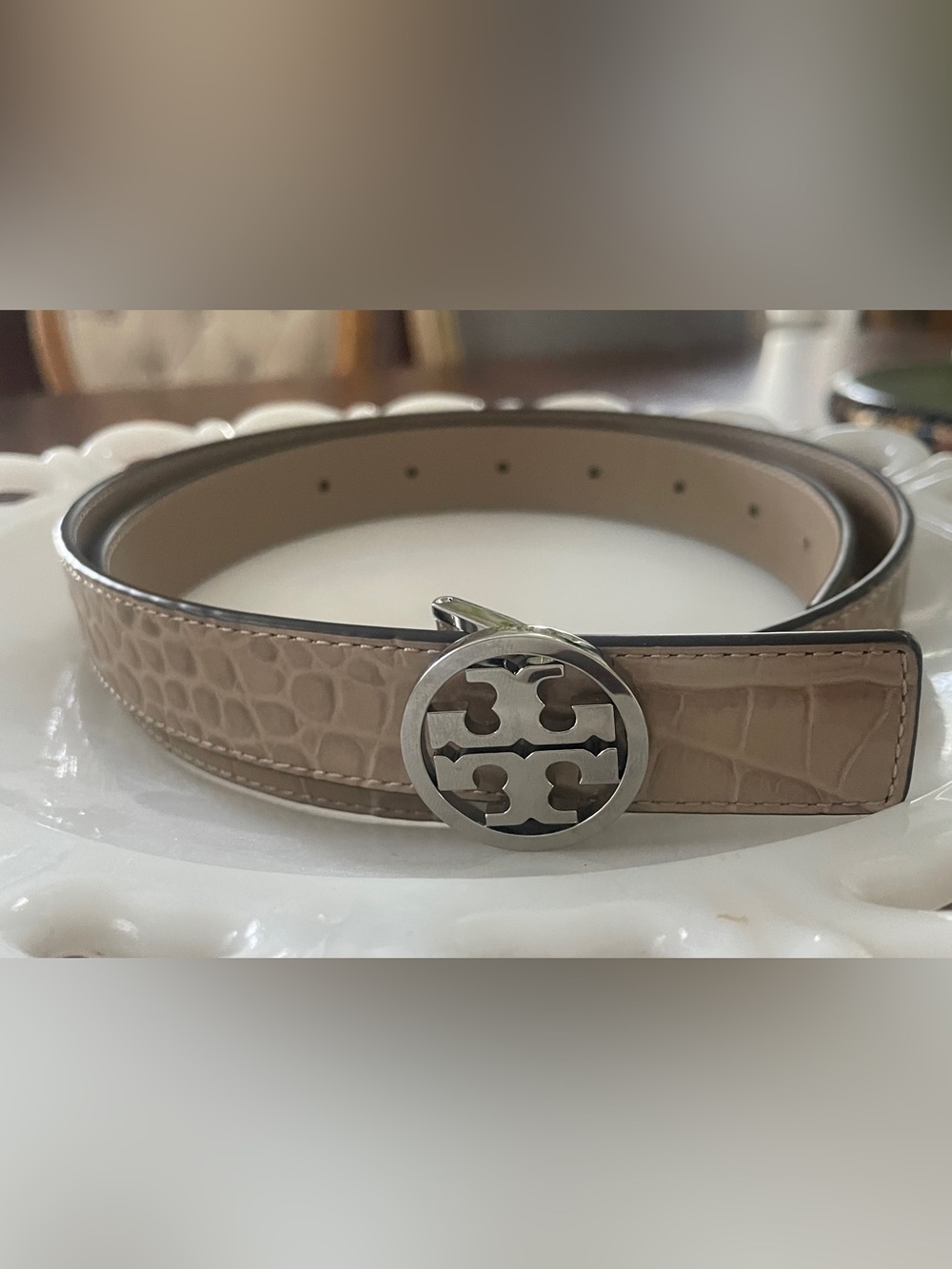 Tory Burch 1” Miller Taupe Croc-Embossed Leather Belt with Silver Logo Small